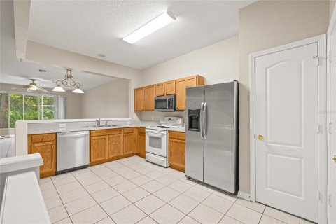 Townhouse in Brandon, Florida 3 bedrooms, 159.61 sq.m. № 1371018 - photo 5