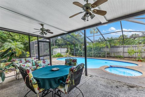 Casa en venta en Tampa, Florida, 4 dormitorios, 125.7 m2 № 1392946 - foto 28