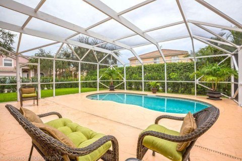 House in Coral Springs, Florida 5 bedrooms, 305.65 sq.m. № 1226250 - photo 8