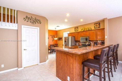 Casa en venta en Coral Springs, Florida, 5 dormitorios, 305.65 m2 № 1226250 - foto 30