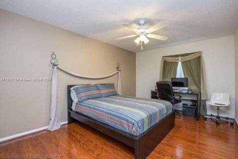 Villa ou maison à vendre à Coral Springs, Floride: 5 chambres, 305.65 m2 № 1226250 - photo 20