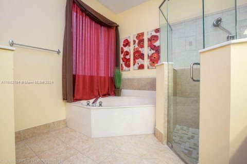 Villa ou maison à vendre à Coral Springs, Floride: 5 chambres, 305.65 m2 № 1226250 - photo 26