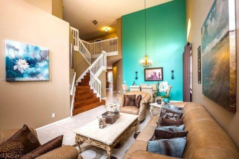 Casa en venta en Coral Springs, Florida, 5 dormitorios, 305.65 m2 № 1226250 - foto 11