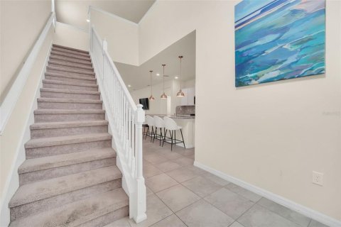 Casa en venta en Davenport, Florida, 6 dormitorios, 291.9 m2 № 1312009 - foto 4