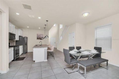 Casa en venta en Davenport, Florida, 6 dormitorios, 291.9 m2 № 1312009 - foto 13