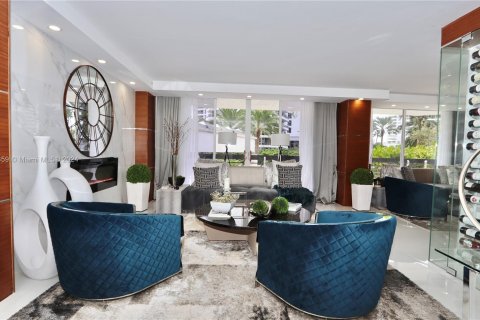 Condominio en venta en Aventura, Florida, 2 dormitorios, 130.34 m2 № 1403049 - foto 1