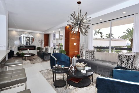 Condominio en venta en Aventura, Florida, 2 dormitorios, 130.34 m2 № 1403049 - foto 9