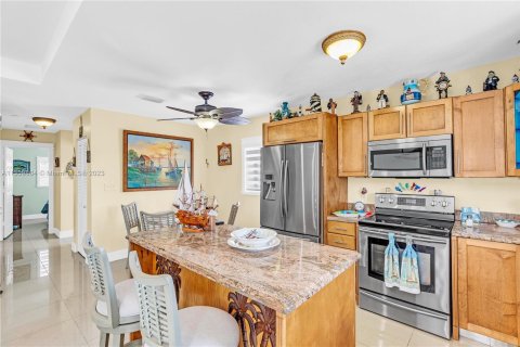 Casa en venta en Key Largo, Florida, 2 dormitorios, 116.22 m2 № 395161 - foto 12