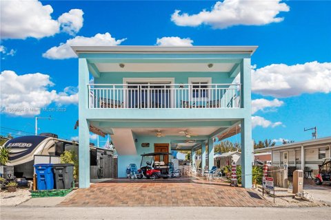 Villa ou maison à vendre à Key Largo, Floride: 2 chambres, 116.22 m2 № 395161 - photo 1