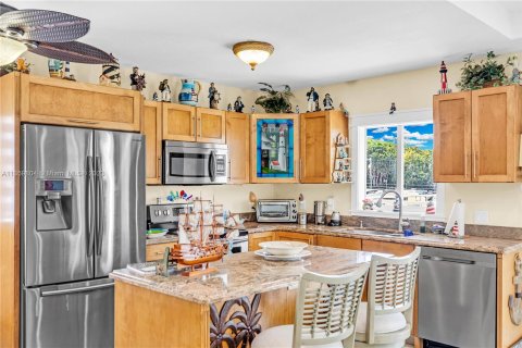 Villa ou maison à vendre à Key Largo, Floride: 2 chambres, 116.22 m2 № 395161 - photo 11