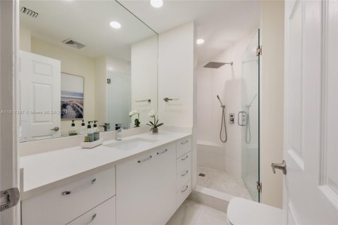 Condo in Aventura, Florida, 3 bedrooms  № 1233643 - photo 16