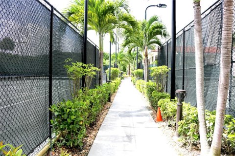 Condo in Aventura, Florida, 3 bedrooms  № 1233643 - photo 29