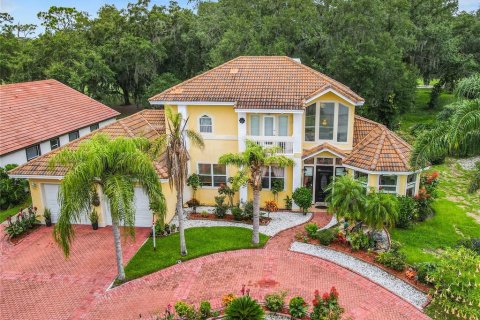 Villa ou maison à vendre à Kissimmee, Floride: 4 chambres, 295.15 m2 № 1275929 - photo 1