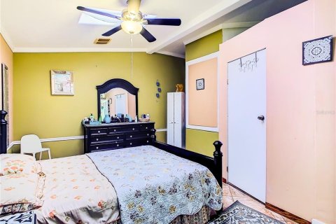 Villa ou maison à vendre à Kissimmee, Floride: 4 chambres, 295.15 m2 № 1275929 - photo 21