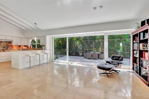 House in Key Biscayne, Florida 4 bedrooms, 255.39 sq.m. № 938074 - photo 2
