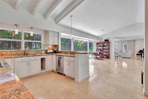 House in Key Biscayne, Florida 4 bedrooms, 255.39 sq.m. № 938074 - photo 7
