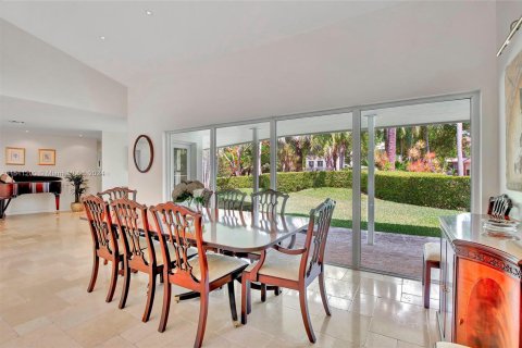 House in Key Biscayne, Florida 4 bedrooms, 255.39 sq.m. № 938074 - photo 10