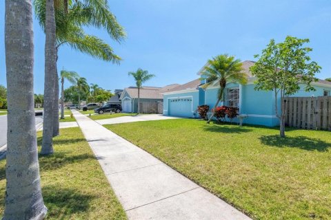 Villa ou maison à vendre à Merrit Island, Floride: 3 chambres, 192.4 m2 № 1123406 - photo 8