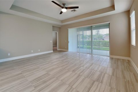 Townhouse in Tampa, Florida 2 bedrooms, 163.69 sq.m. № 1376572 - photo 2