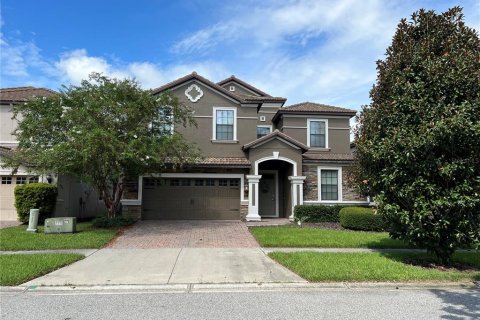 House in Davenport, Florida 8 bedrooms, 363.15 sq.m. № 1376570 - photo 2