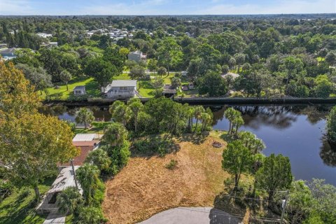 Terreno en venta en Hudson, Florida № 1376537 - foto 4