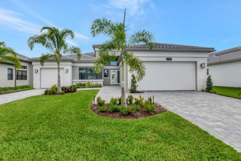 House in Boynton Beach, Florida 4 bedrooms, 295.06 sq.m. № 1081374 - photo 24