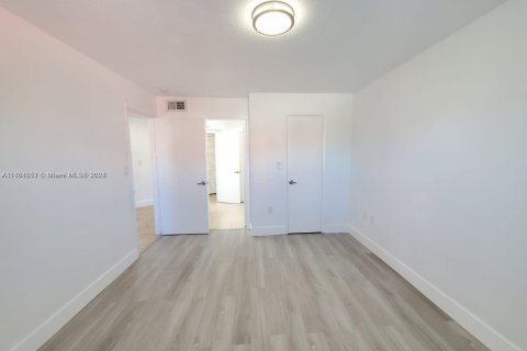 Copropriété à louer à Miami, Floride: 2 chambres, 97.83 m2 № 1368926 - photo 20