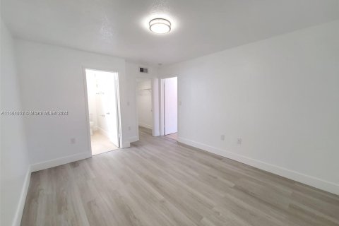 Copropriété à louer à Miami, Floride: 2 chambres, 97.83 m2 № 1368926 - photo 7