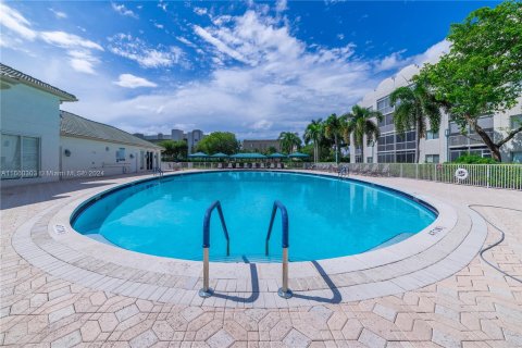 Copropriété à vendre à Tamarac, Floride: 2 chambres, 140.1 m2 № 1368884 - photo 27