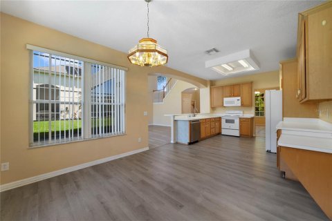 Villa ou maison à vendre à Kissimmee, Floride: 4 chambres, 265.51 m2 № 1242728 - photo 5