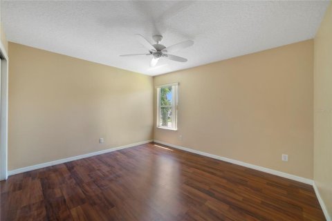 Villa ou maison à vendre à Kissimmee, Floride: 4 chambres, 265.51 m2 № 1242728 - photo 12