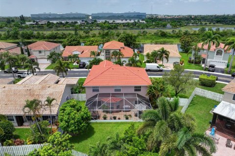 Villa ou maison à vendre à Sunrise, Floride: 4 chambres, 229.28 m2 № 1208790 - photo 3