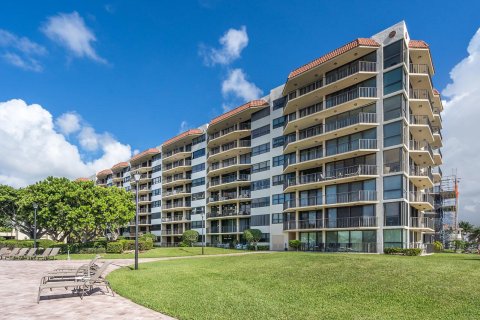 Condo in Boca Raton, Florida, 2 bedrooms  № 869089 - photo 13