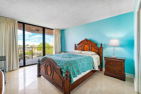 Condo in Boca Raton, Florida, 2 bedrooms  № 869089 - photo 27