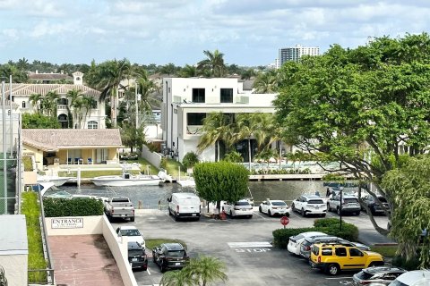 Condo in Boca Raton, Florida, 2 bedrooms  № 869089 - photo 22