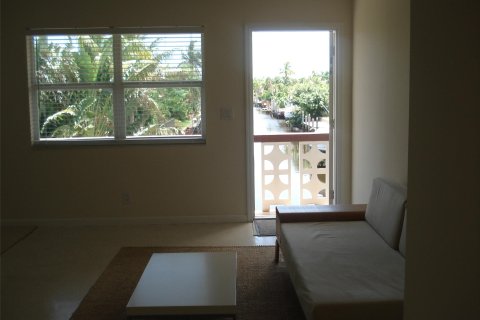 Copropriété à vendre à Pompano Beach, Floride: 2 chambres, 79.9 m2 № 1132841 - photo 9