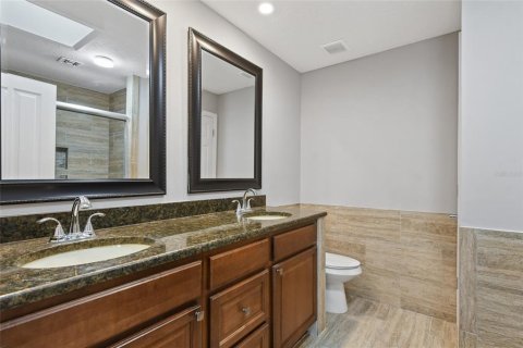 Condominio en venta en Orlando, Florida, 2 dormitorios, 121.79 m2 № 984782 - foto 28