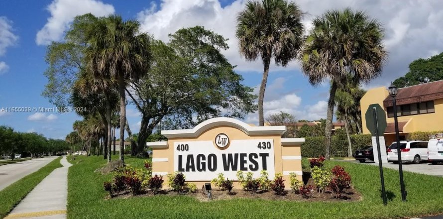 Condo in Plantation, Florida, 2 bedrooms  № 1378563