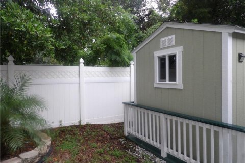 House in Tampa, Florida 4 bedrooms, 171.13 sq.m. № 1363733 - photo 29