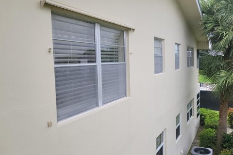 Condo in West Palm Beach, Florida, 1 bedroom  № 787012 - photo 24