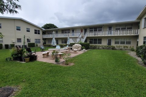 Condo in West Palm Beach, Florida, 1 bedroom  № 787012 - photo 19