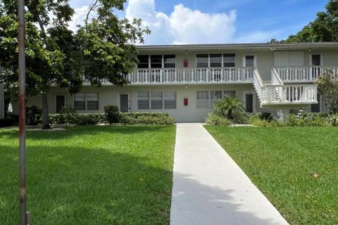 Condo in West Palm Beach, Florida, 1 bedroom  № 808454 - photo 4