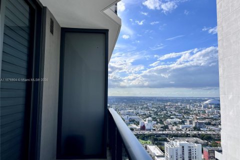 Condominio en venta en Miami, Florida, 1 dormitorio, 63.55 m2 № 1401673 - foto 10