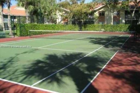 Condominio en venta en Coral Springs, Florida, 1 dormitorio, 75.81 m2 № 1226187 - foto 25