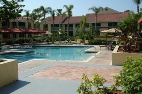 Condominio en venta en Coral Springs, Florida, 1 dormitorio, 75.81 m2 № 1226187 - foto 21