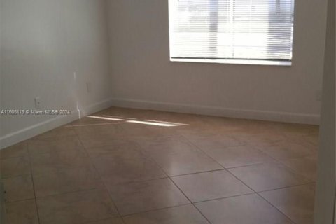 Condo in Coral Springs, Florida, 1 bedroom  № 1226187 - photo 14