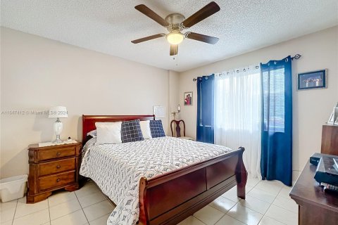 Condo in Lake Worth, Florida, 2 bedrooms  № 1330108 - photo 27