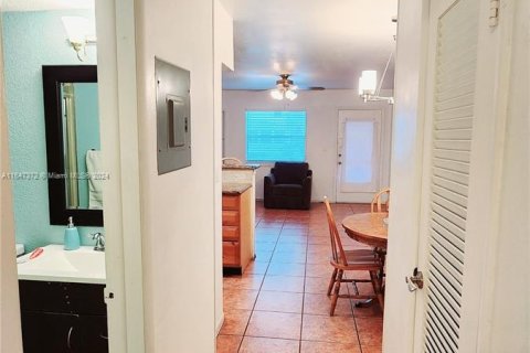 Condominio en venta en Miami, Florida, 1 dormitorio, 57.6 m2 № 1330049 - foto 8