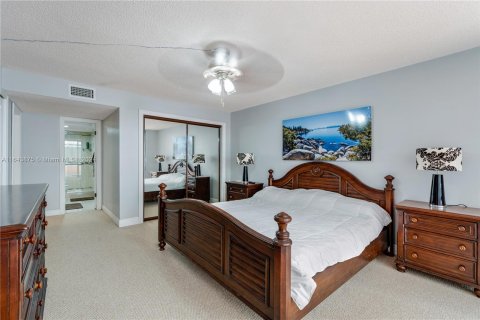 Copropriété à vendre à Miami, Floride: 2 chambres, 120.4 m2 № 1329112 - photo 10