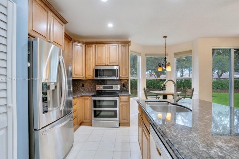 Casa en venta en Coconut Creek, Florida, 3 dormitorios, 188.41 m2 № 1401222 - foto 13